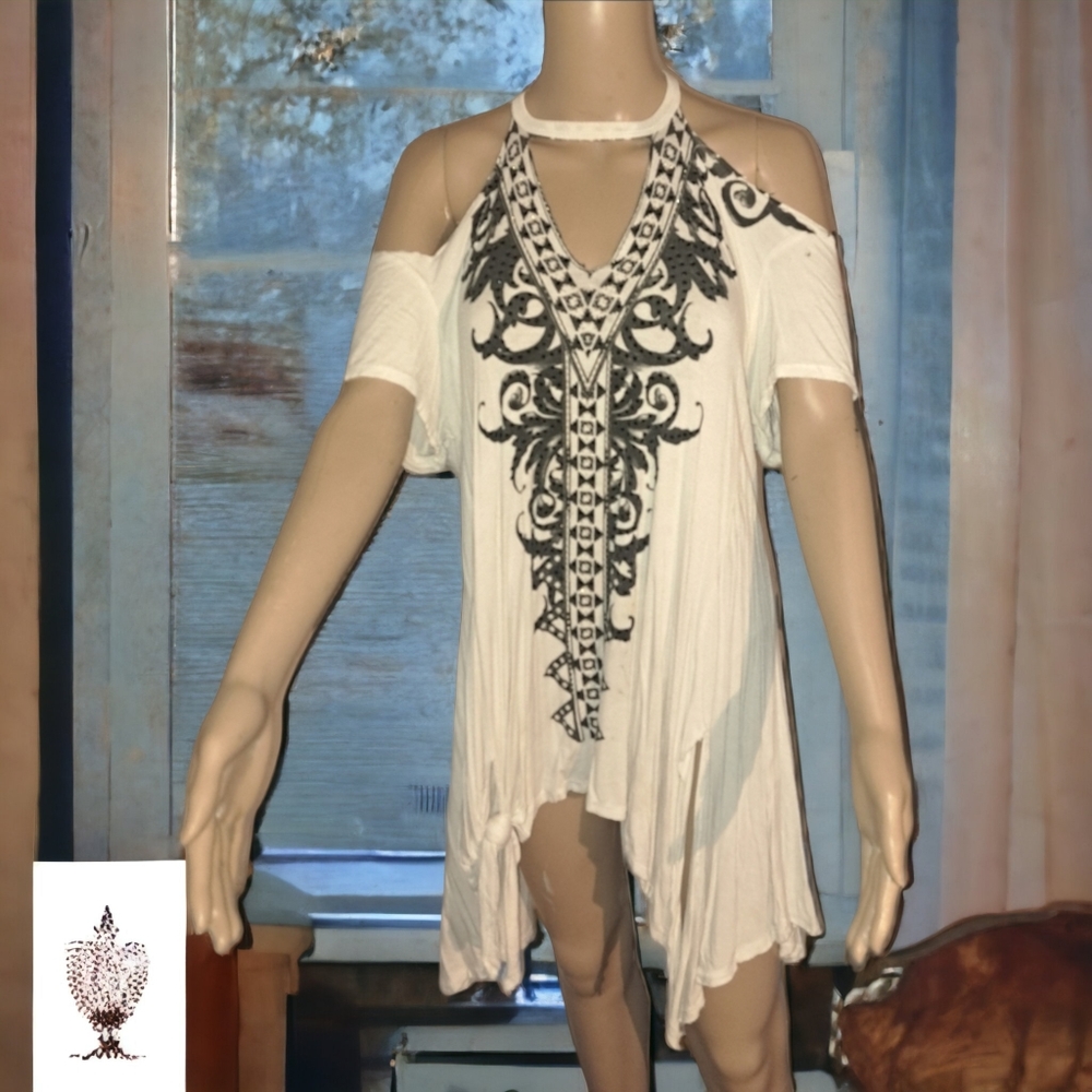 Vocal cut cold shoulder top